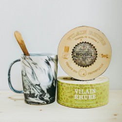 In an engraved wodden box (100gr) Vilain Rhube - organic cold and cough tea